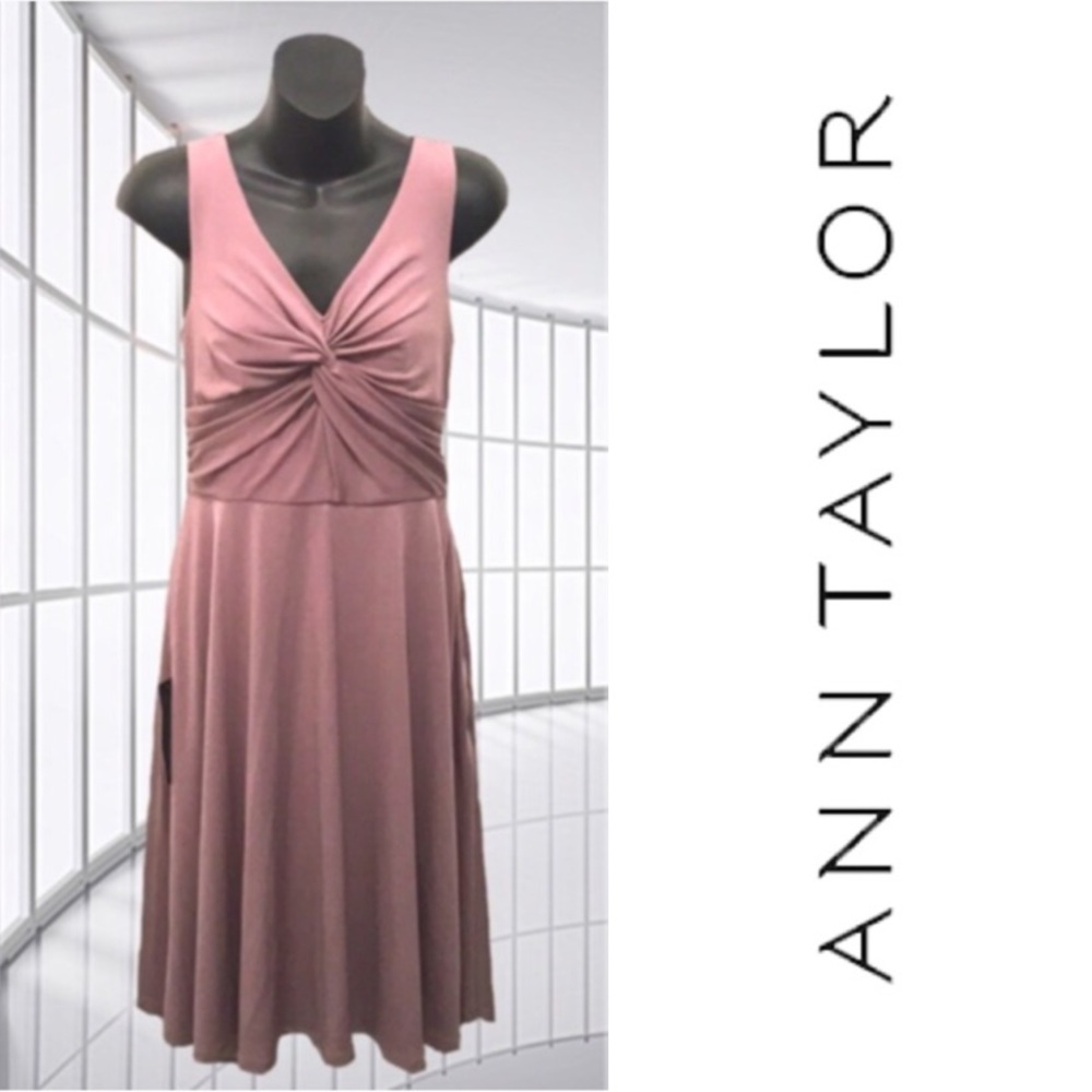🆕Ann Taylor Knot Front Dress